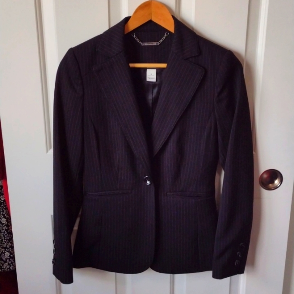 Like new! WHBM pinstripe blazer